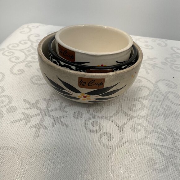 Temptations Ceramic Measuring Cups Set/3 1/4 cup,1/3 Cup & 1/2 Cup - Picture 6 of 6